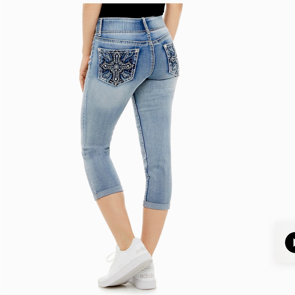 Womens Apt 9 Embellished Tummy Control Waist Bling Capris Jean Sizes 8 14 16 NEW
